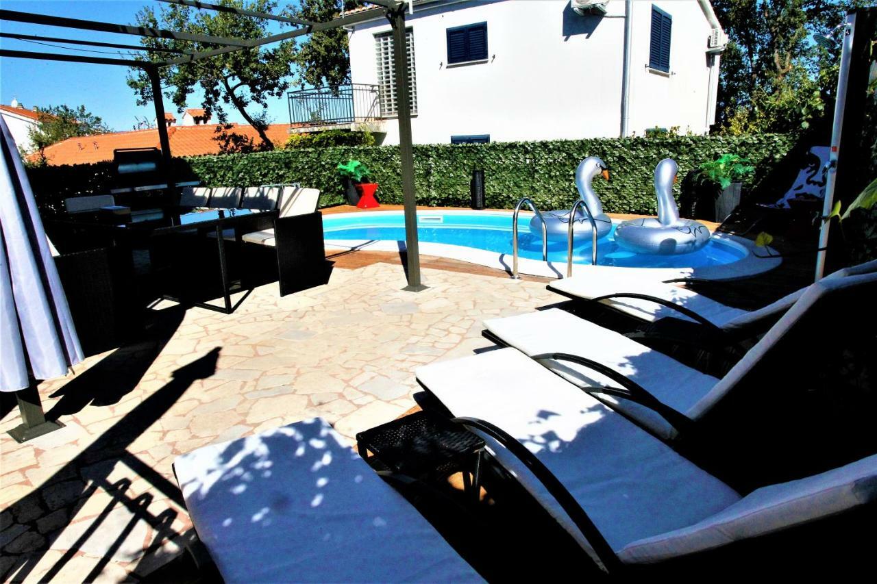 Villa Summer Dream With Heated Pool, Sauna And Jacuzzi 马林斯卡 外观 照片